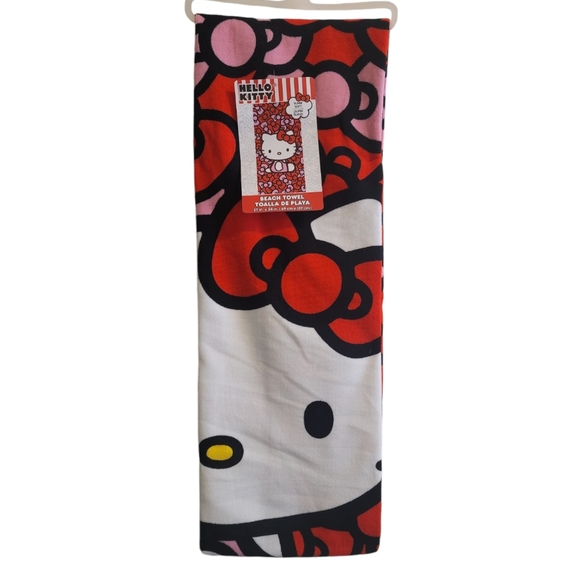 Hello Kitty Super Soft Absorbent Fade Resistant Beach Towel 27" x 54" - Picture 5 of 5